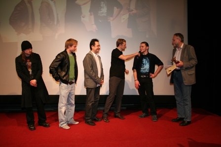 Das Filmteam von Non Sense Entertainment erhlt den Publikumspreis ©Parabol