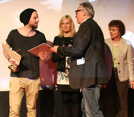 Marco Kchler erhlt den Preis und die JuFinale-Nominierung ©Parabol